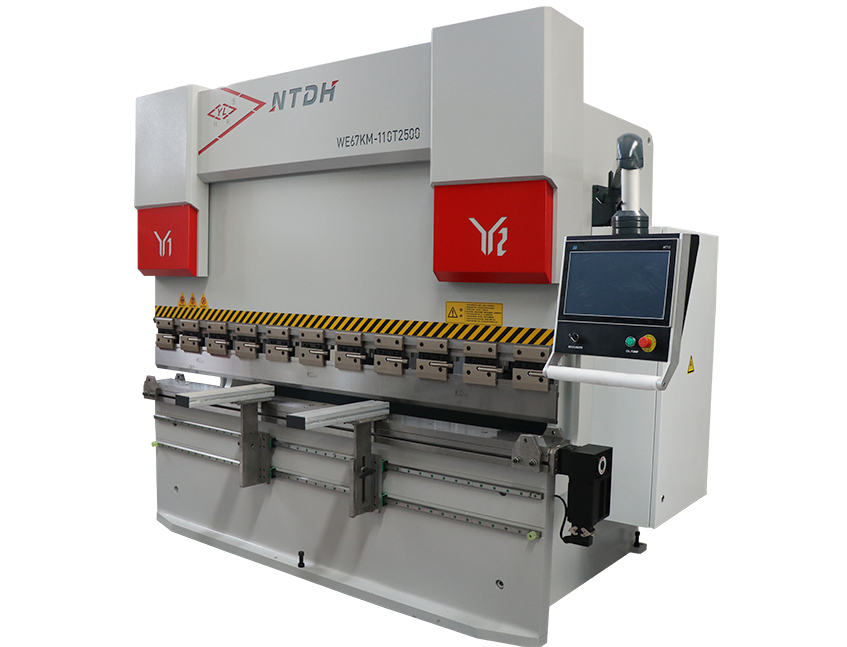 WE67KM-110/2500 CNC Servo Press Brake